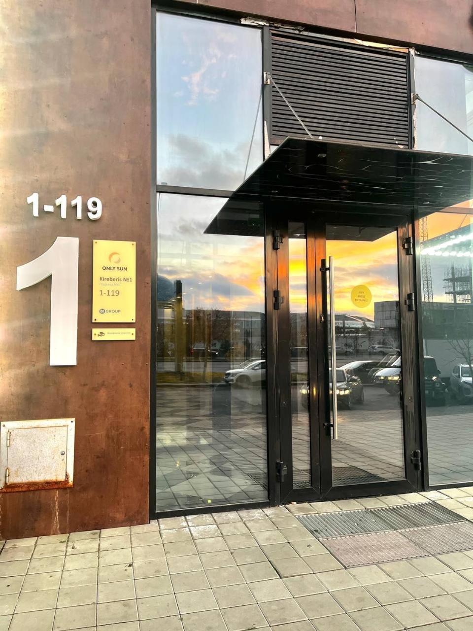 Only Sun 1 Apartment *