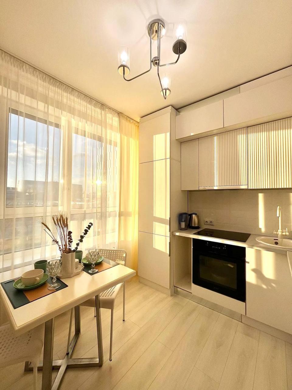 Apartment Only Sun 1